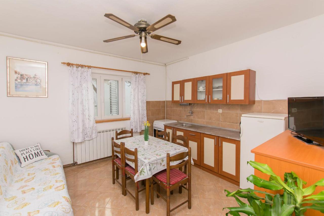 Apartments Miroslava 沃迪切 外观 照片